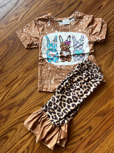 3 Bunnies Leopard Outfit